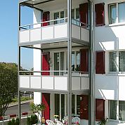 geschlossene Füllung A+G Metallbau Balkonsysteme Balkonerweiterungen Balkonspezialisten