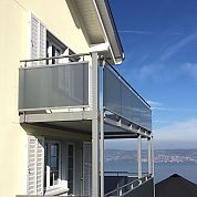 Glasfüllung A+G Metallbau Balkonsysteme Balkonerweiterungen Balkonspezialisten