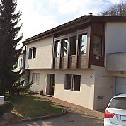 Glasfüllung A+G Metallbau Balkonsysteme Balkonerweiterungen Balkonspezialisten