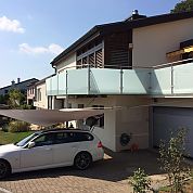 Glasfüllung A+G Metallbau Balkonsysteme Balkonerweiterungen Balkonspezialisten