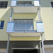 Lochblechfüllung A+G Metallbau Balkonsysteme Balkonerweiterungen Balkonspezialisten