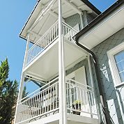 Balkone mit Staketengeländer A+G Metallbau Balkonsysteme Balkonerweiterungen Balkonspezialisten