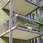 Balkone mit Staketengeländer A+G Metallbau Balkonsysteme Balkonerweiterungen Balkonspezialisten