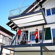 Montage Aluminiumbalkone A+G Metallbau Balkonsysteme Balkonerweiterungen Balkonspezialisten Montage Aluminiumbalkone A+G Metallbau Balkonsysteme Balkonerweiterungen Balkonspezialisten